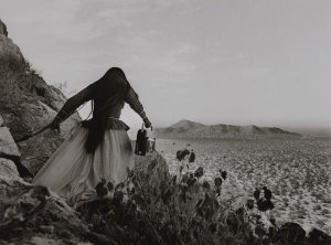 Graciela Iturbide - Mujer ángel, Desierto de Sonora, México (Angel Woman, Sonora Desert, Mexico), 1979