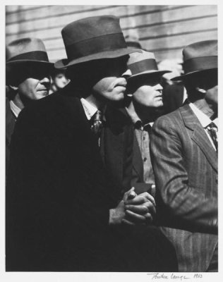 Dorothea Lange - San Francisco Waterfront Strike, 1934